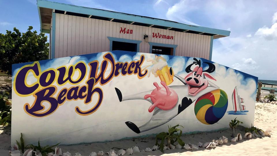 cow wreck beach sign