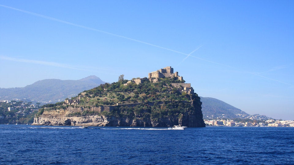 ischia-port_img-2011_alice-r ischia-port_img-2011_alice-r-