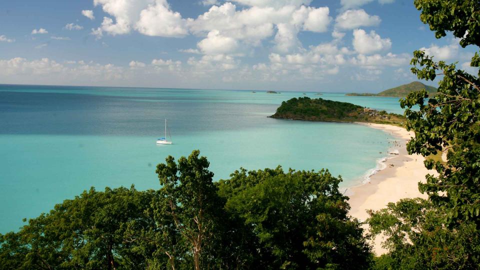 View Antigua Beach Yacht