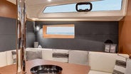 42.3 monohull saloon