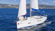Sunsail 41 underway