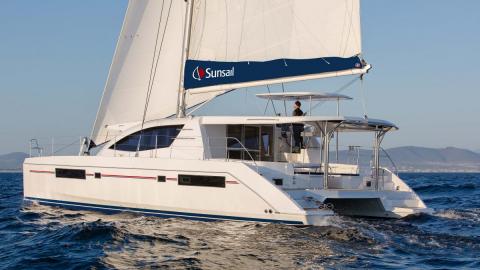 Large Group Sailing Vacations Sunsail Usa Fridge, holding tank, hot water, cd player, stereo, kitchen equipment, freezer large group sailing vacations sunsail usa