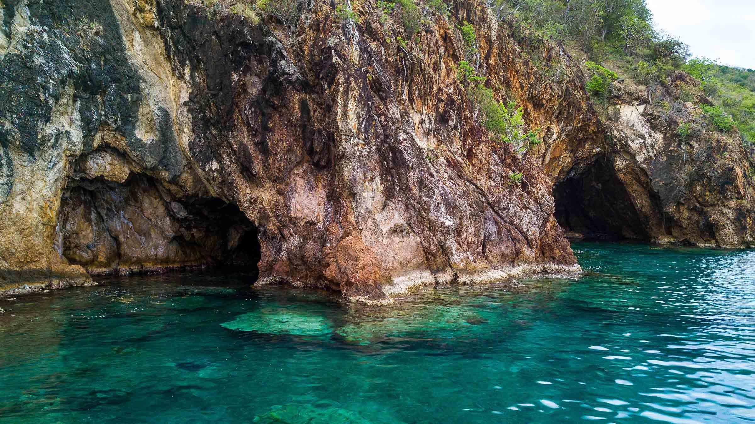 Uncommon Caribbean Patrick Bennett The Caves, Norman Islands